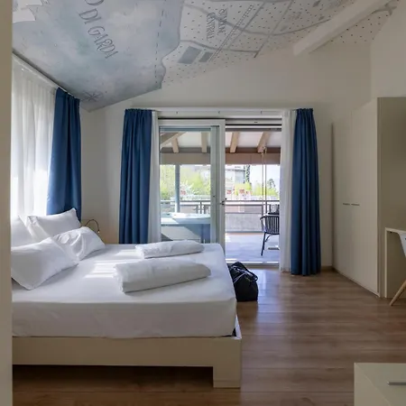 Hi Torbole - Pool & 3* Torbole Sul Garda