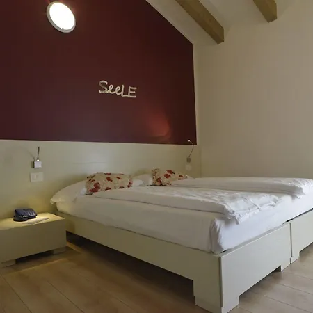 Hi Torbole - Pool & Hotel